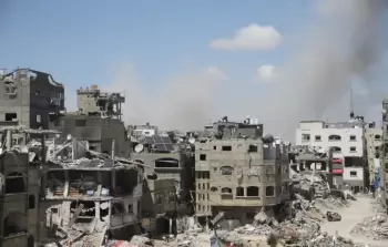 احتلال مدينة غزة التهديدات والفرص