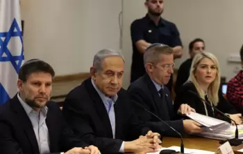 خلافات حادة في القيادة 