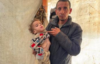 من أرشيف مقابلة خاصة أجرتها صحيفة فلسطين مع عائلة الطفل المتوفي الشتاء الماضي