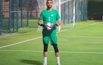 فقد منزله وزوجته .. ويعيش ألم النزوح