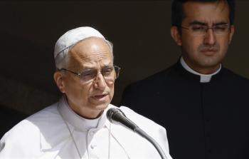 بابا الفاتيكان يهاتف رعية كنيسة 