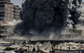 بالأسماء... 11 شهيدًا في مجزرة دامية بحق النازحين في مخيم النصيرات