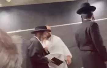 ما حقيقة فيديو استفزاز مجموعة من الحريديم لمعتمرين أتراك في مطار صبيحة؟