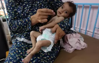 فيروسات مجهولة تهاجم المرضى وتنذر بكارثة إنسانية في غزة