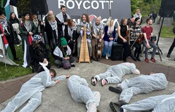 فنانون وموسيقيون وكتّاب يسعون إلى تعبئة ضغط شعبي لدفع باتجاه مقاطعة (إسرائيل)