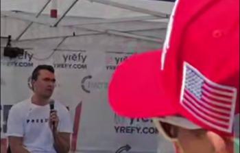 إطلاق نار يستهدف تشارلي كليرك ناشط أمريكي مؤيد لـ 