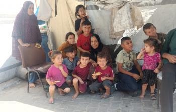 أطفال ونساء مشردون.. الاحتلال يلاحق المدنيين 