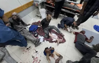 غزة.. وزارة الصحة تحذّر من انهيار خدمات المختبرات وبنوك الدم