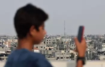 لليوم الثَّاني تواليًا.. الاحتلال يقطع الانترنت والاتصالات الثَّابتة في مدينة غزَّة