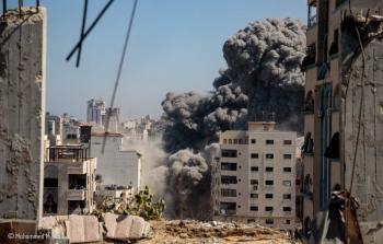 مدينة غزَّة تُباد.. غارات تدمر أبراجاً ومراكز إيواء وتترك آلاف العائلات في العراء