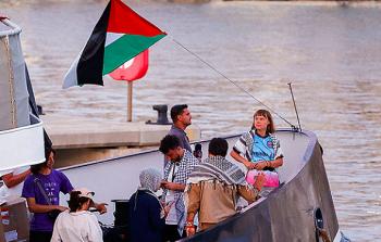 الاحتلال قرصن سفن أسطول الصمود واعتقل الناشطين المشاركين فيه في المياه الدولية