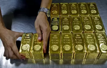 أسعار الذهب تحلّق وتتجاوز 4000 دولار للمرة الأولى