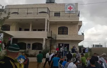 مقرات الصليب الأحمر شهدت كثيرا وقفات ذوي الأسرى الفلسطينيين