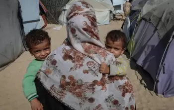 عامان من النُّزوح القسريِّ... مأساة إنسانيَّة مستمرَّة في غزَّة