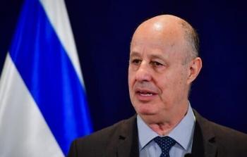 نتنياهو يُقيل أبرز المقربين له من منصبه.. والأخير يردُّ