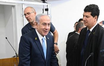 نتنياهو خلال إحدى جلسات محاكمته