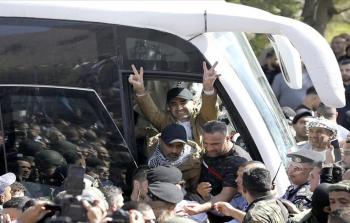 قائمة 154 أسيرًا فلسطينيًا مُبعَدًا إلى مصر ضمن صفقة التبادل