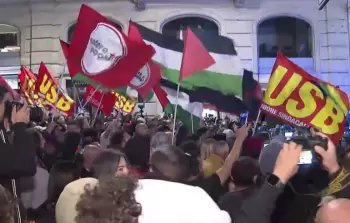 تظاهرات في مدن عربية وأوربية تنديدًا بقرصنة الاحتلال لسفن أسطول الصمود