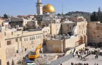 باحث مقدسيّ: حفريَّات الاحتلال المتسارعة تهدِّد بانهيار المسجد الأقصى