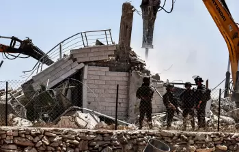 صورة توثق هدم الاحتلال منزلًا في الضفة الغربية