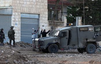 الاحتلال يداهم العديد من المدن في الضفة ويعتقل فلسطينيين
