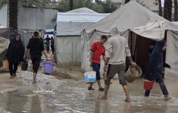 غرق خيام النازحين جراء سقوط الأمطار في غزة
