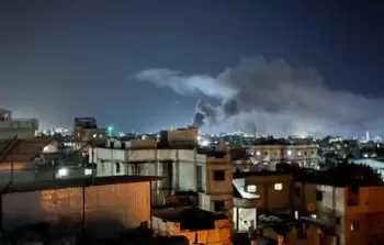 تصاعد أعمدة الدخان عقب قصف 