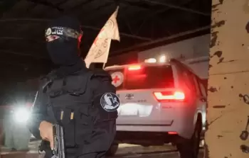 حماس والجهاد تسلمان جثة أسير 