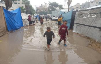 الاحتلال لم يلتزم حتى الآن بإدخال الخيام ومعدات الإغاثة والإيواء إلى قطاع غزة