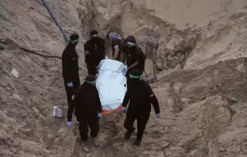 كتائب القسّام تعثر على جثة أسير 