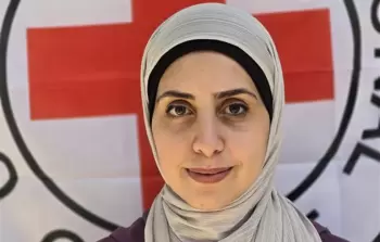 أماني الناعوق المتحدثة باسم الصليب الأحمر بغزة