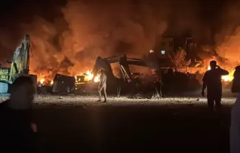 احتراق مركبة عقب قصف الاحتلال على الجنوب اللبناني