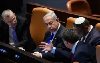 بنيامين نتنياهو وإيتمار بن غفير خلال جلسة في كنيست الاحتلال