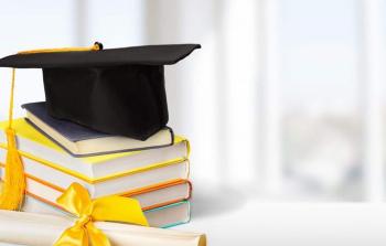 منح دراسية لطلاب فلسطين