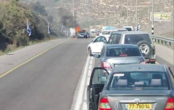 صورة توثق حرق المستوطنين مركبة في نابلس