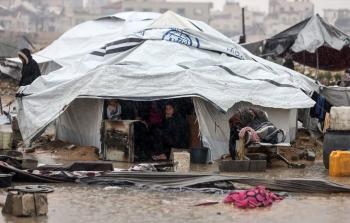 صورة من غرق خيام النازحين في منطقة جنوبي قطاع غزة