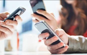 وزير التعليم نيكولاس كاتالدو: استخدام الهواتف المحمولة في الفصول الدراسية 