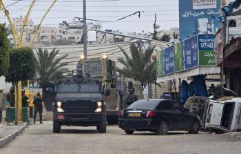 الاحتلال يواصل عدوانه الواسع على المنطقة الجنوبية في مدينة الخليل لليوم الرابع