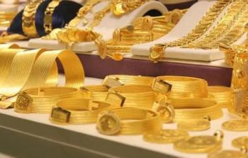 وهبط الذهب في المعاملات الفورية 3.9 بالمئة إلى 5183.21 دولار للأوقية