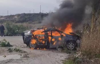 المركبة التي قصفها الاحتلال قضاء صيدا (تصوير: وكالات)