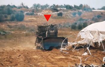 جرافات الاحتلال العسكرية كانت هدفا مستمرا للمقاومة بالقذائف المضادة للدروع