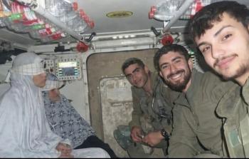 التقطها جنود الاحتلال... صورة صادمة تكشف مصير الحاجة عائشة العقَّاد وابنتها