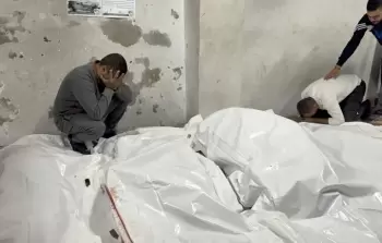 أهالي يودّعون أبناءهم الشهداء الذين ارتقوا في قصف الاحتلال على غزة (أرشيفية)