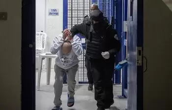 تصعيد إجرامي في التعامل مع الأسرى الفلسطينيين في سجون الاحتلال (أرشيفية)