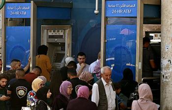 السلطة تعاني من عجز مالي شهري بأكثر مليار شيكل