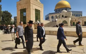 بن غفير خلال اقتحامه باحات المسجد الأقصى المبارك بحماية مشددة من الشرطة الإسرائيلية