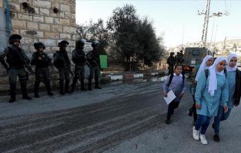 القيود الاحتلالية تعطل حقي التعليم والتنقل، وتُقوّض أسس العملية التعليمية