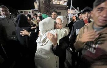 العائدون إلى غزة شهدوا ساعات من الانتظار والتحقيق الأمني من قبل قوات الاحتلال