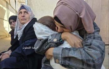 من وداع الطفل نضال أبو ربيع (عامان)