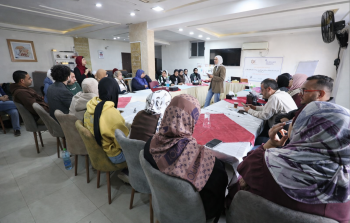 جلسة حوارية  لبحث واقع التعليم بعد الحرب والتحديات